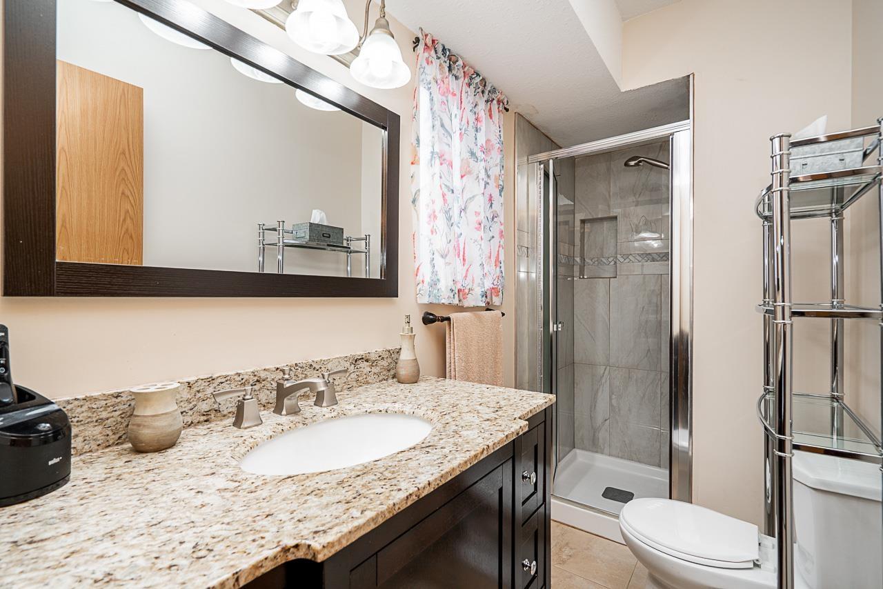 Photo 14 of 2697 273 A Street, Langley BC