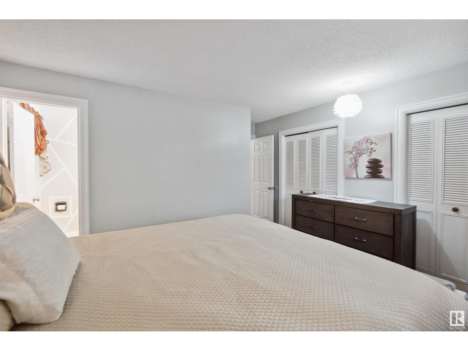Photo 17 of 11439 145 Av Nw, Edmonton AB
