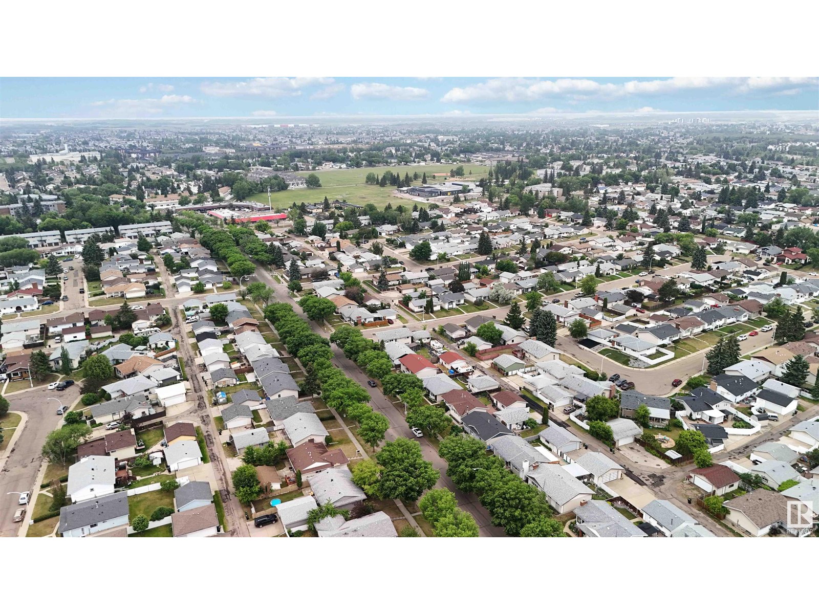 Photo 57 of 11439 145 Av Nw, Edmonton AB