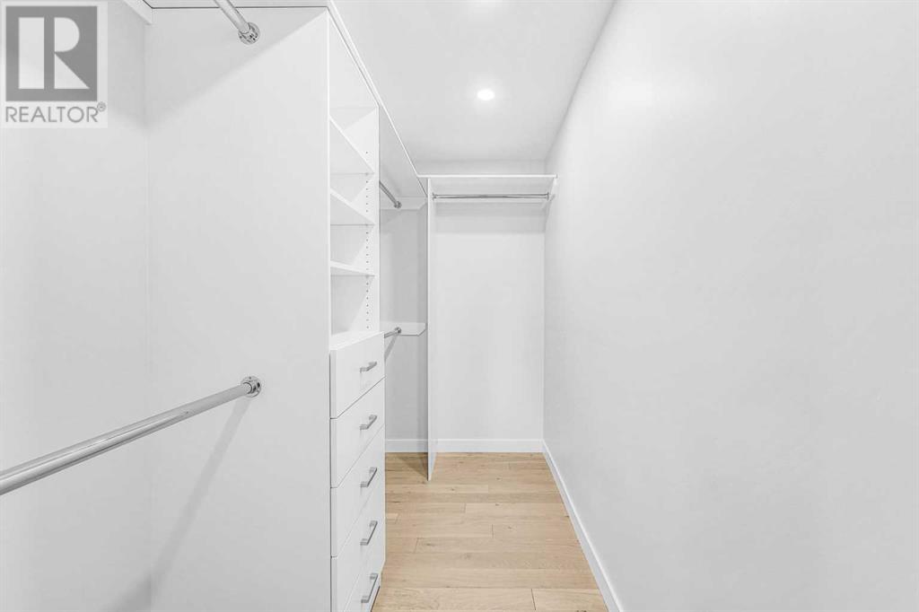Photo 24 of 10604 Oakmoor Way Sw, Calgary AB