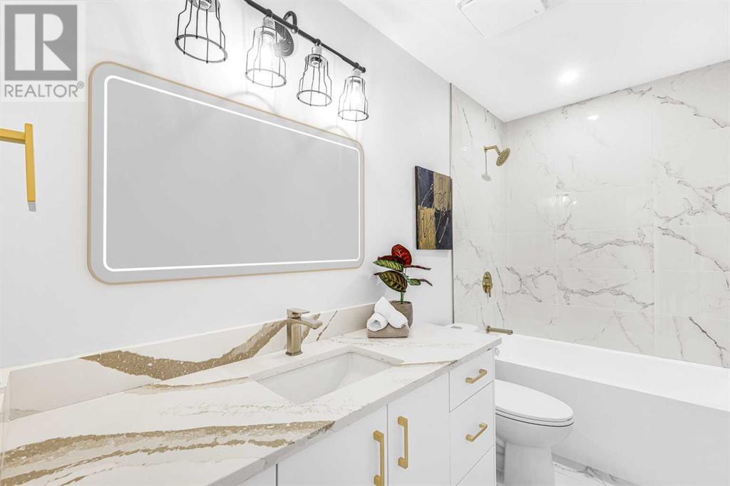 Photo 19 of 10604 Oakmoor Way Sw, Calgary AB