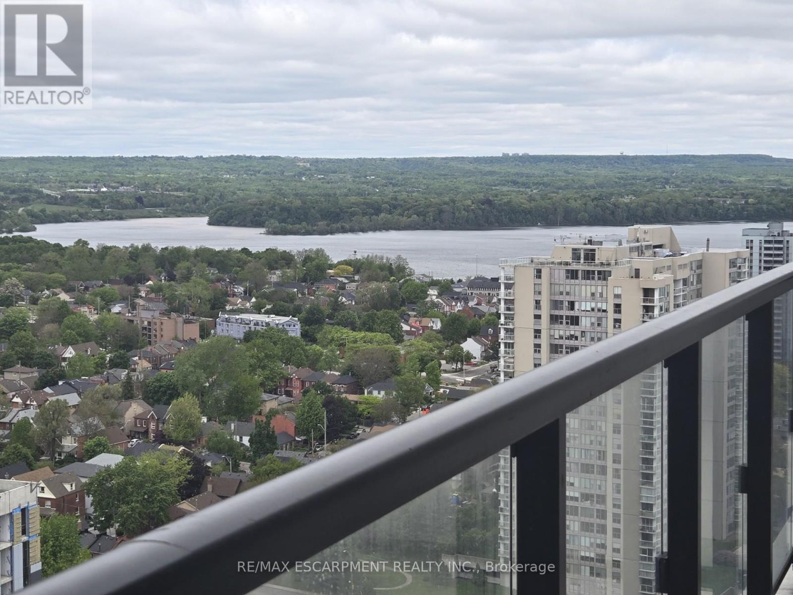 Photo 15 of 2304 15 Queen Street S, Hamilton ON