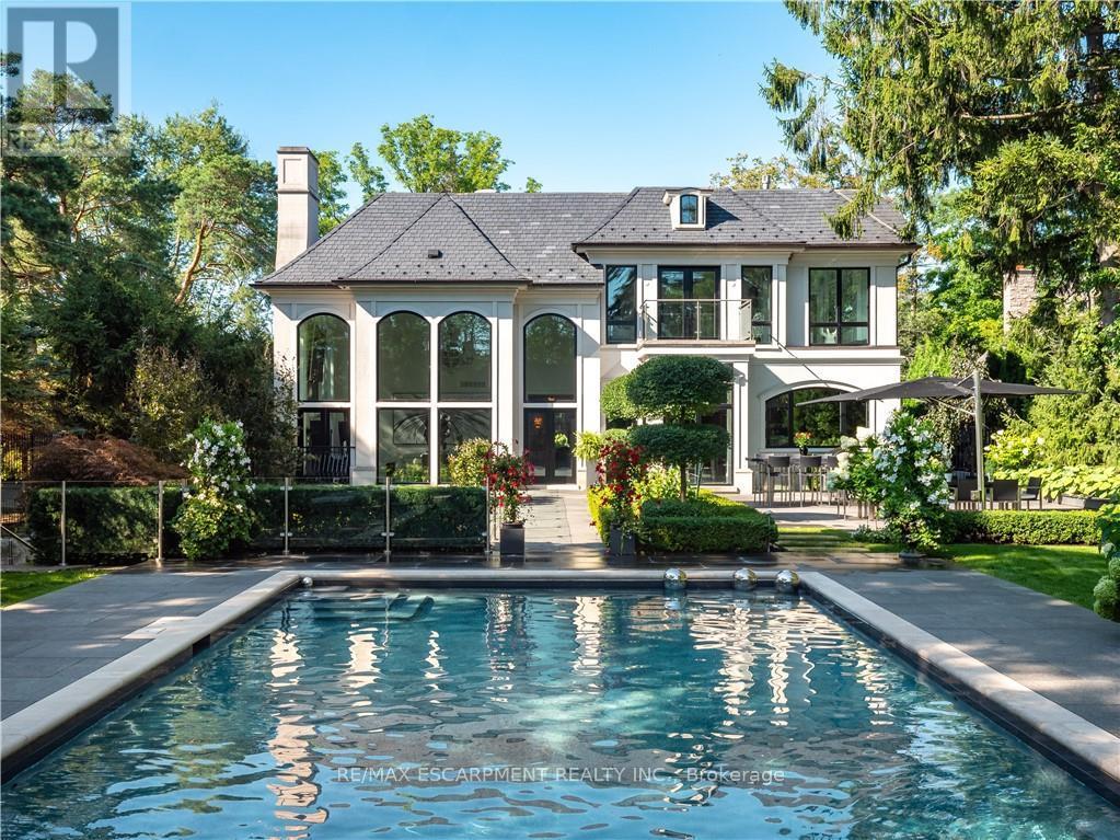 Photo 28 of 15 Chartwell Road, Oakville ON