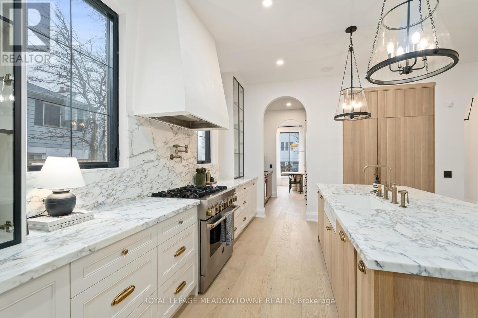 Photo 10 of 166 Mill Street, Halton Hills ON