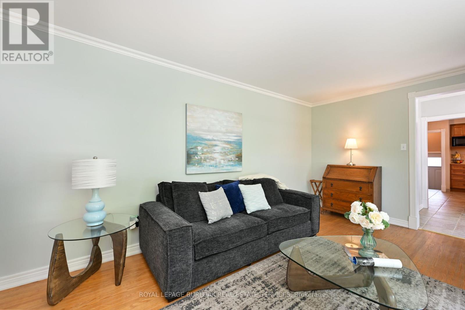 Photo 15 of 419 Hampton Heath Road, Burlington ON
