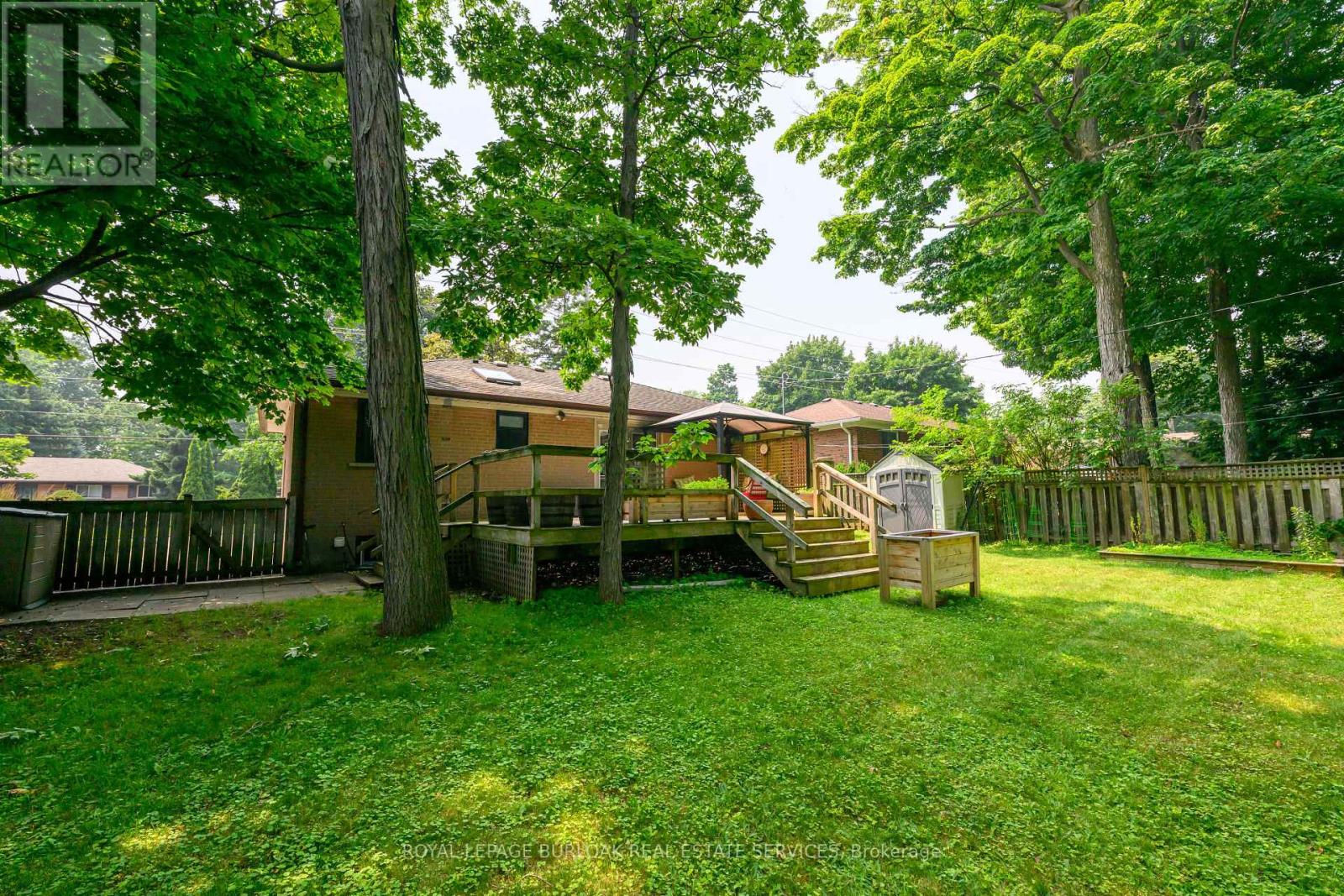 Photo 32 of 419 Hampton Heath Road, Burlington ON