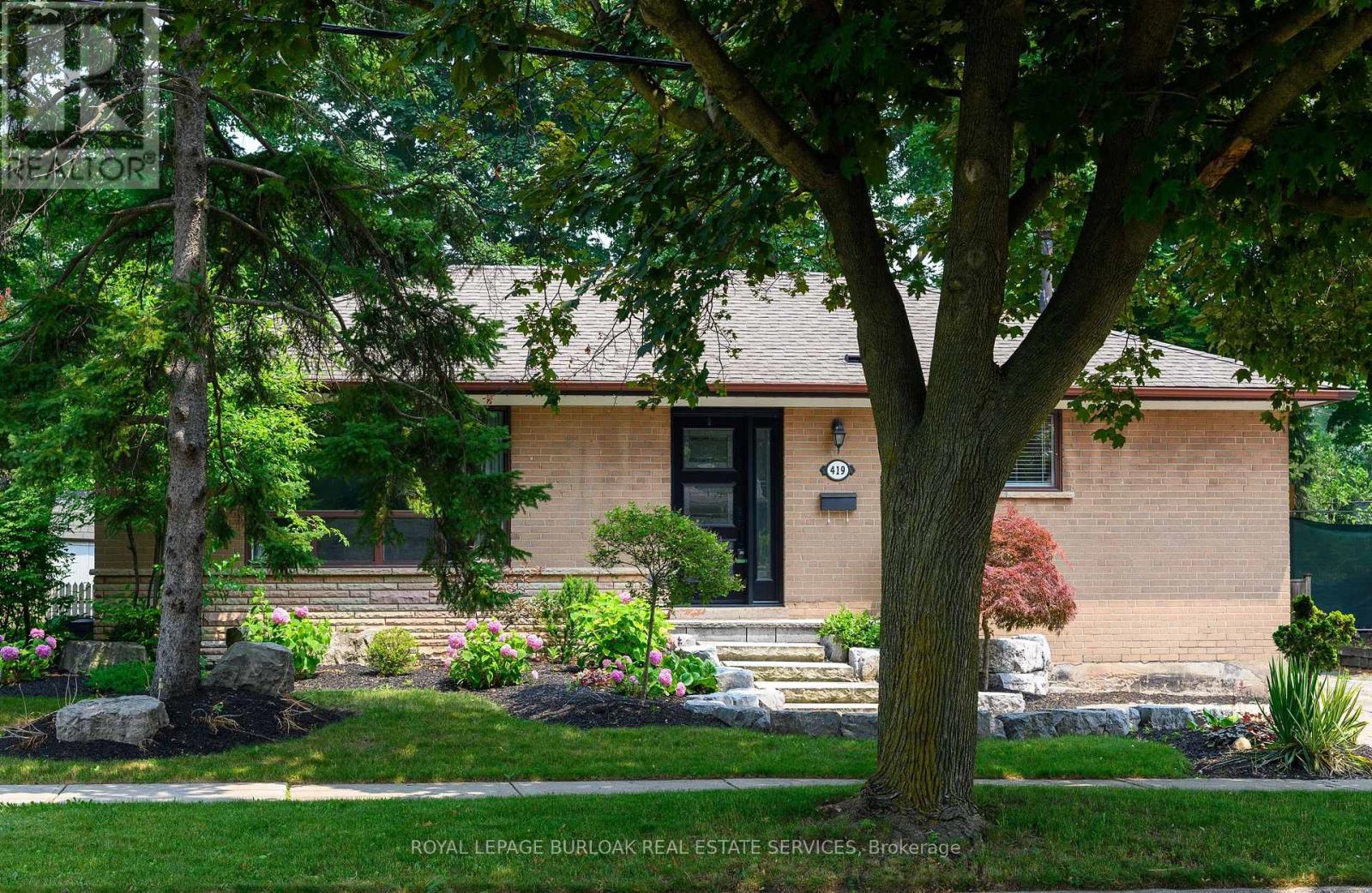 Photo 44 of 419 Hampton Heath Road, Burlington ON
