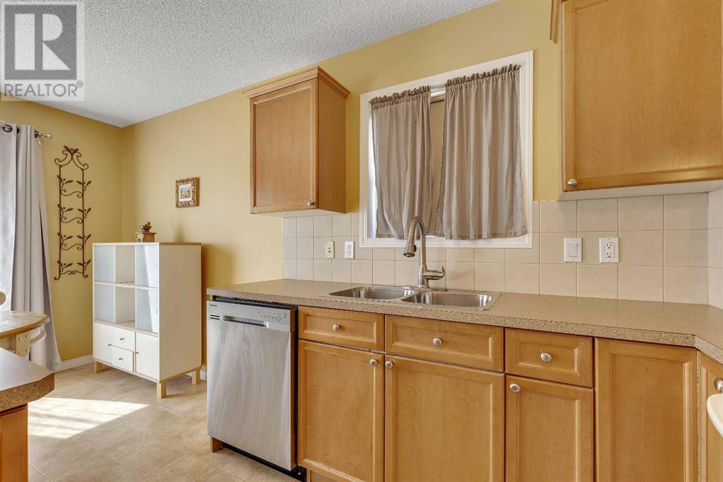 Single Family House for Sale in  Covepark Green NE Coventry Hills Calgary 