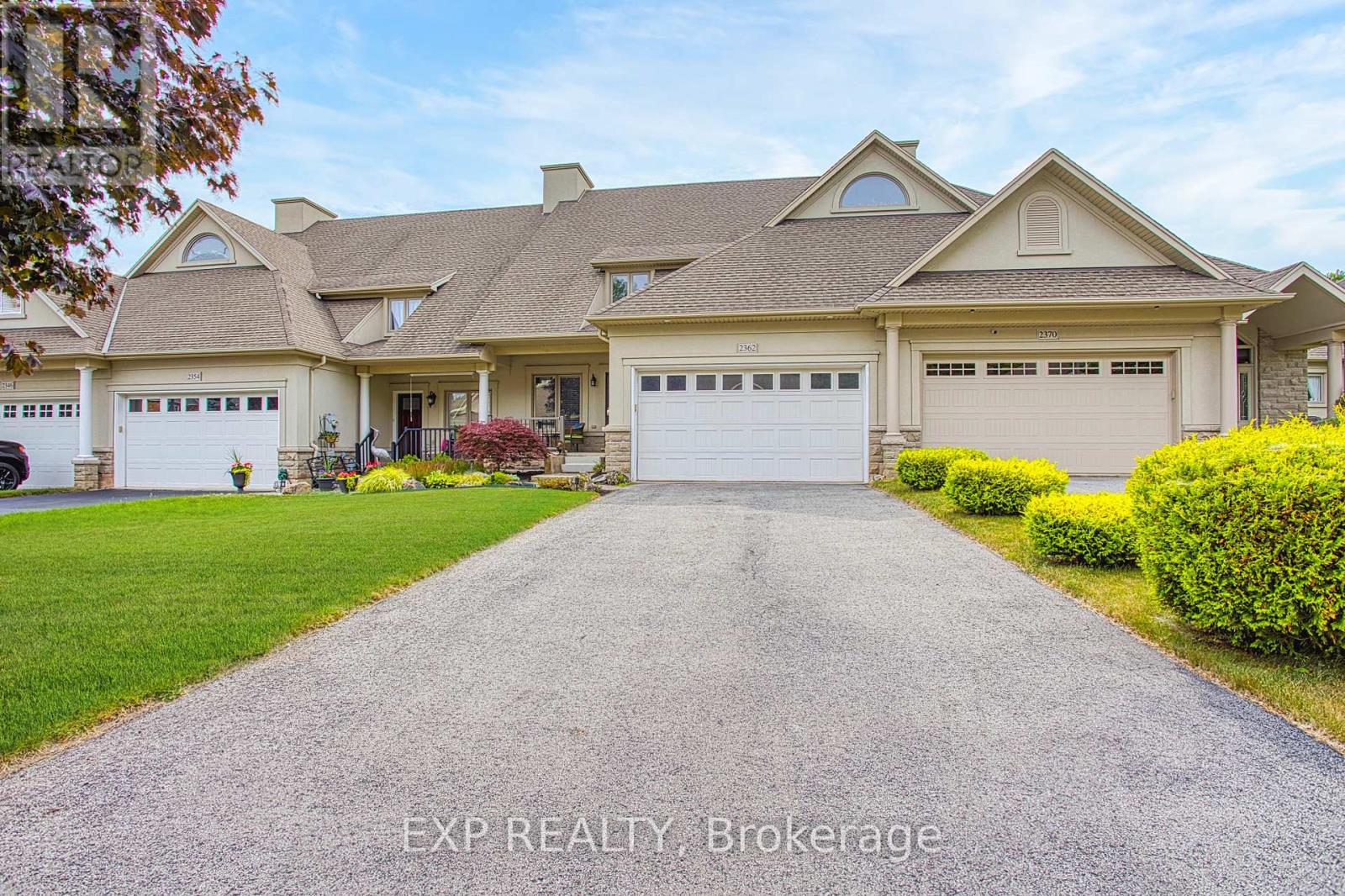 Photo 3 of 2362 Walker Court, Niagara Falls ON