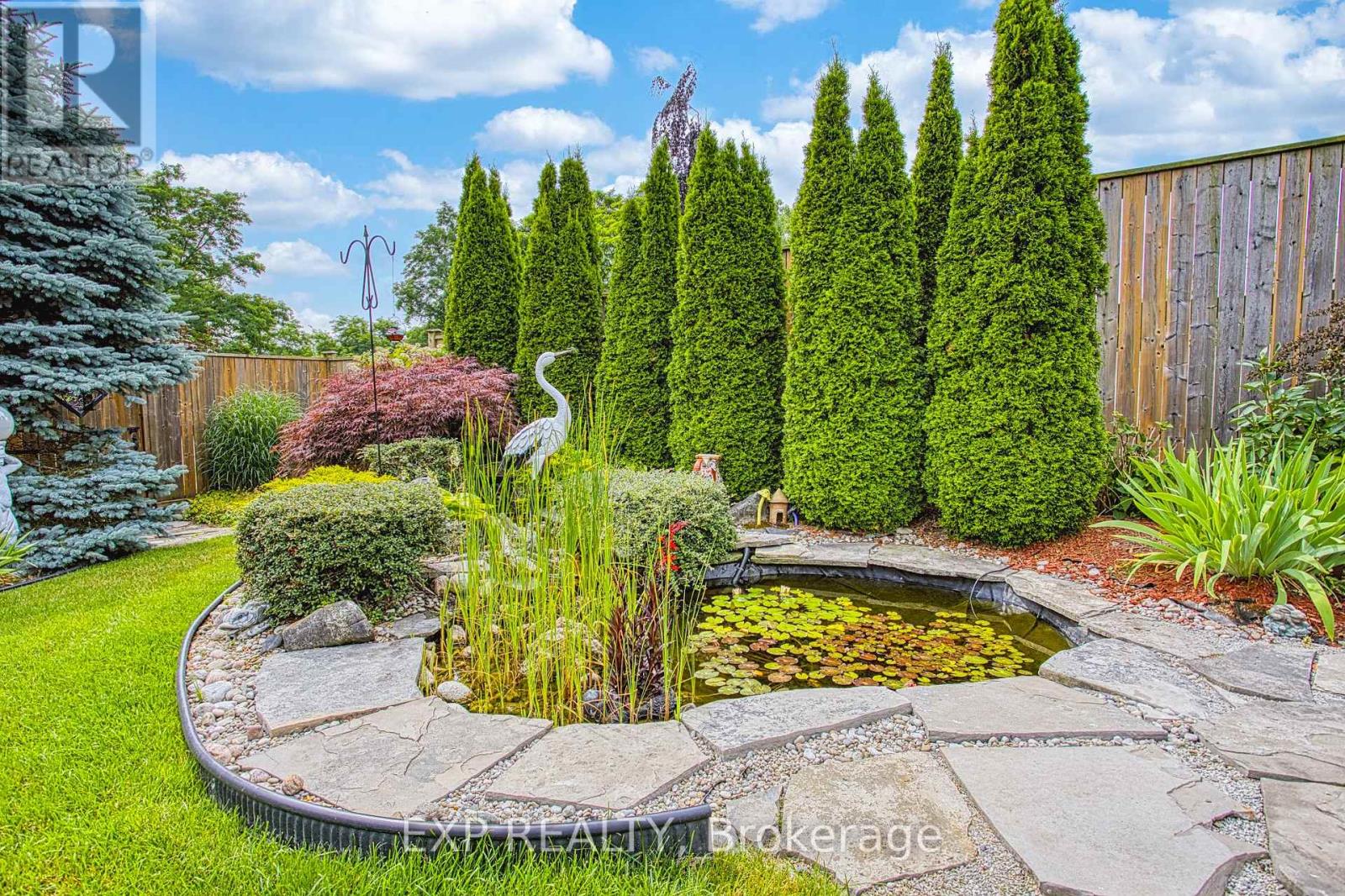 Photo 34 of 2362 Walker Court, Niagara Falls ON