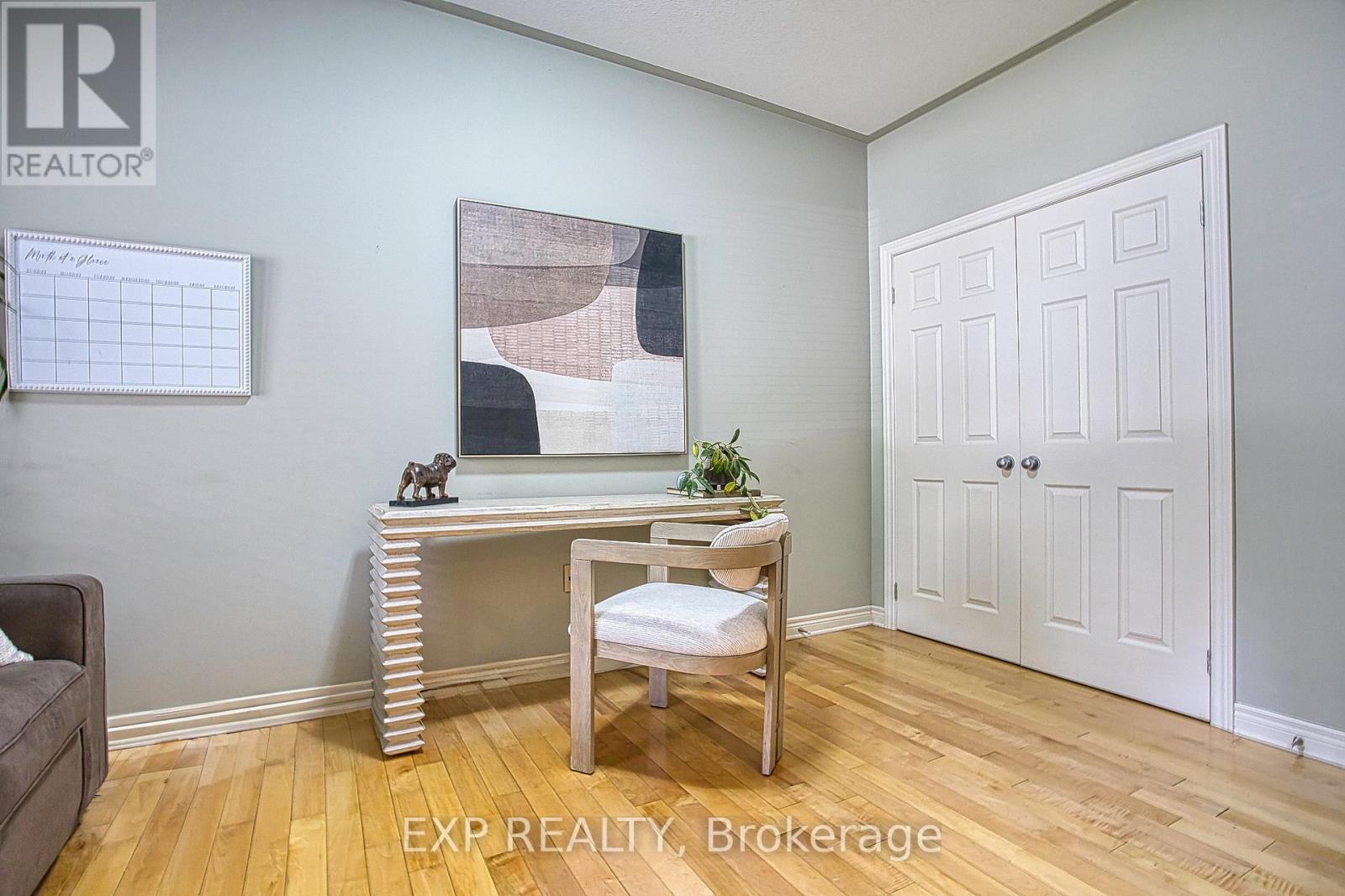 Photo 8 of 2362 Walker Court, Niagara Falls ON