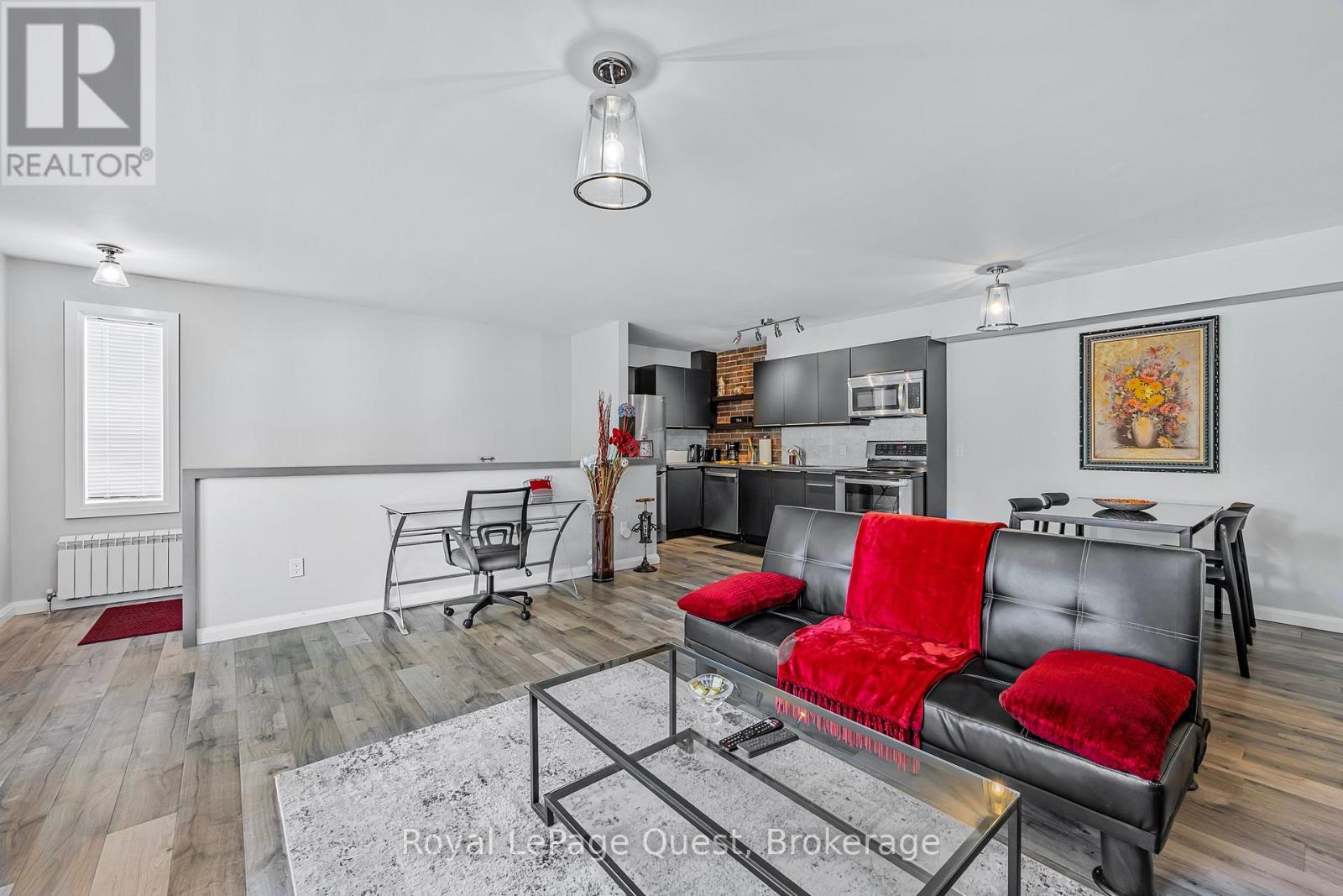 Photo 17 of 214 Mississaga Street W, Orillia ON