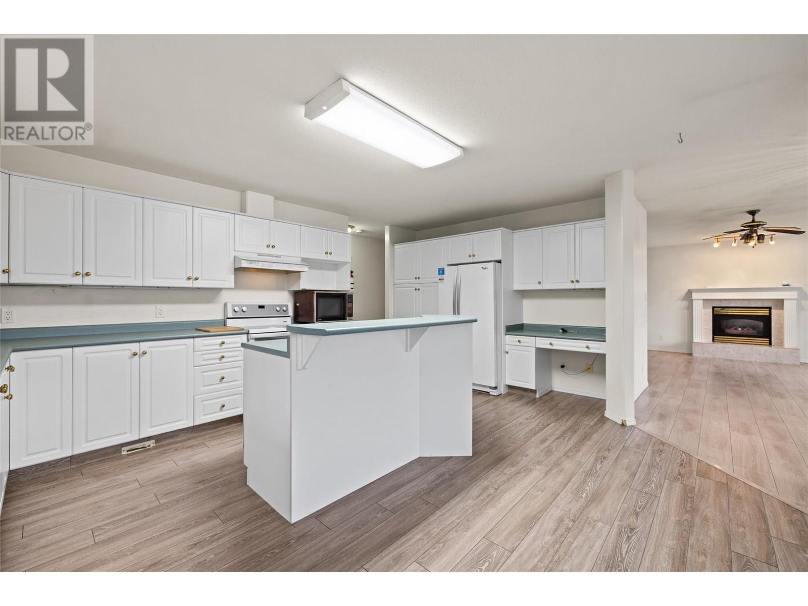  2090 Shamrock Drive, West Kelowna