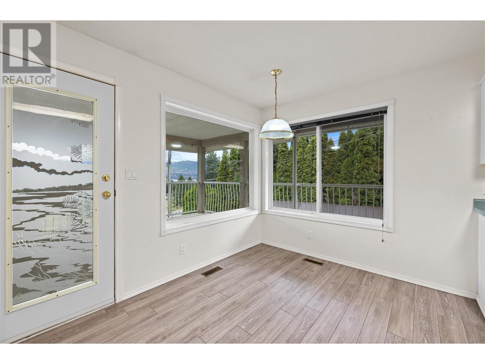  2090 Shamrock Drive, West Kelowna