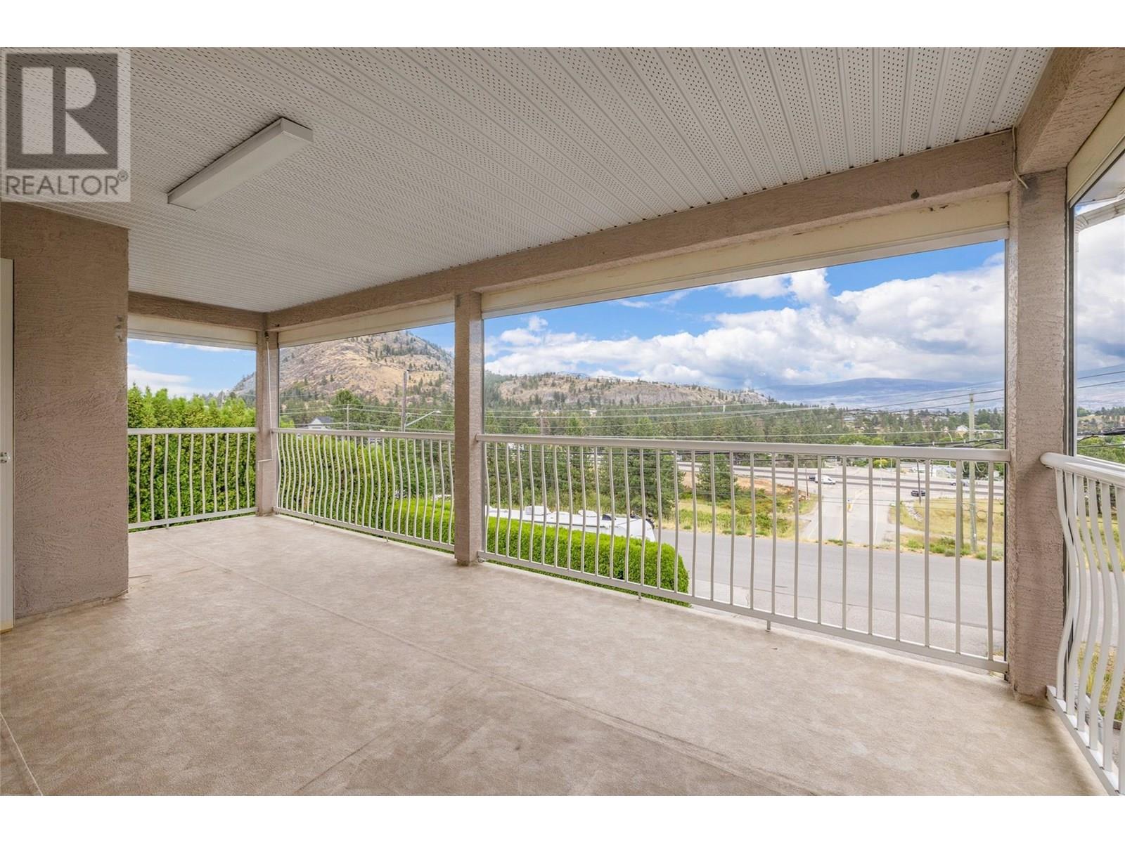  2090 Shamrock Drive, West Kelowna