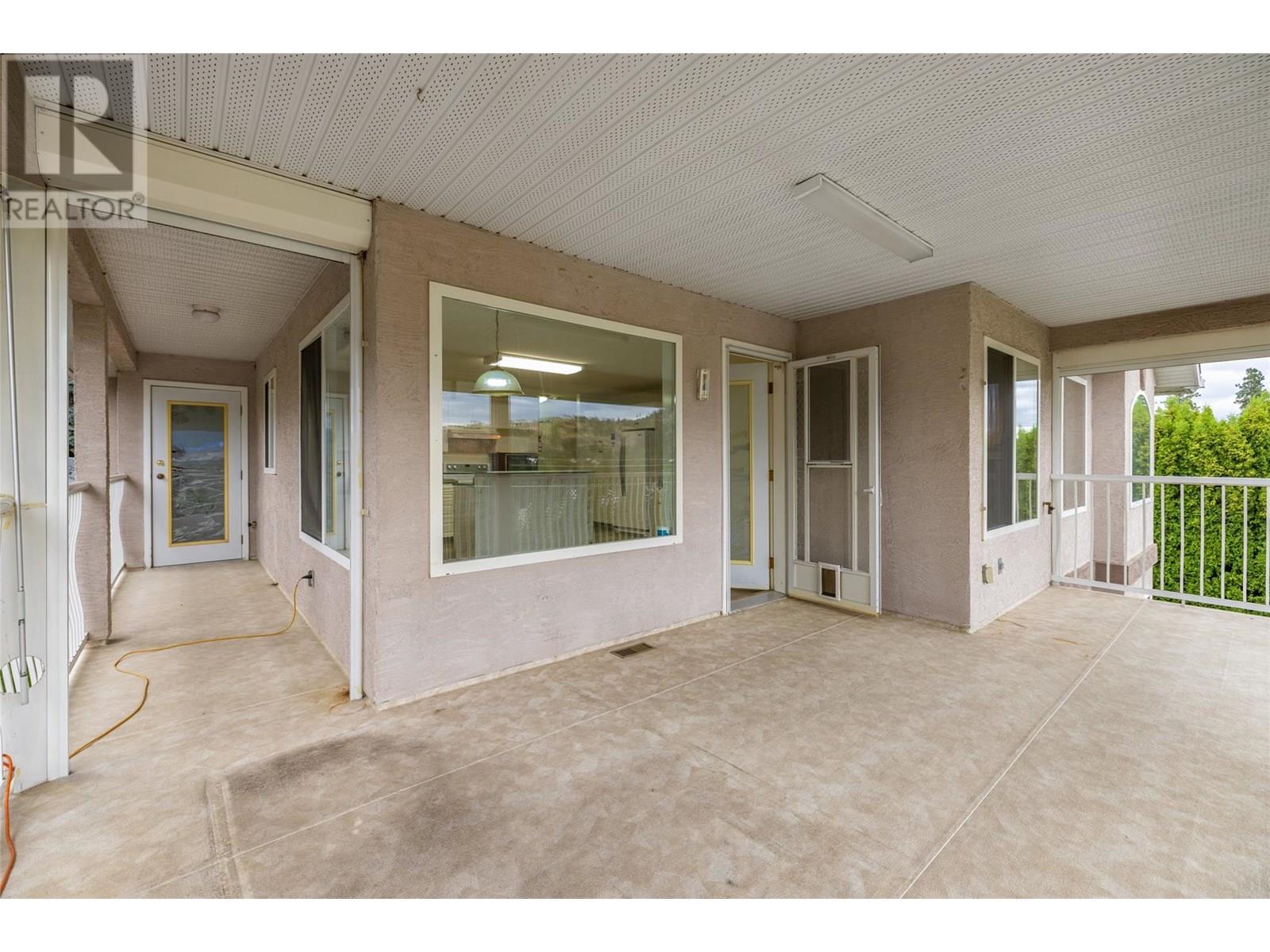  2090 Shamrock Drive, West Kelowna