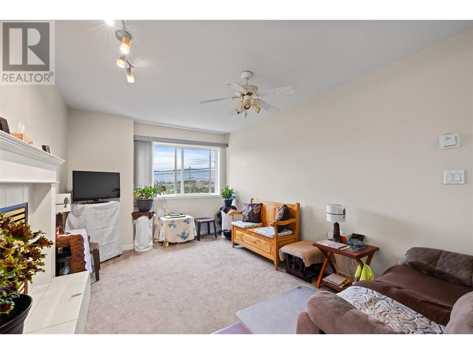  2090 Shamrock Drive, West Kelowna