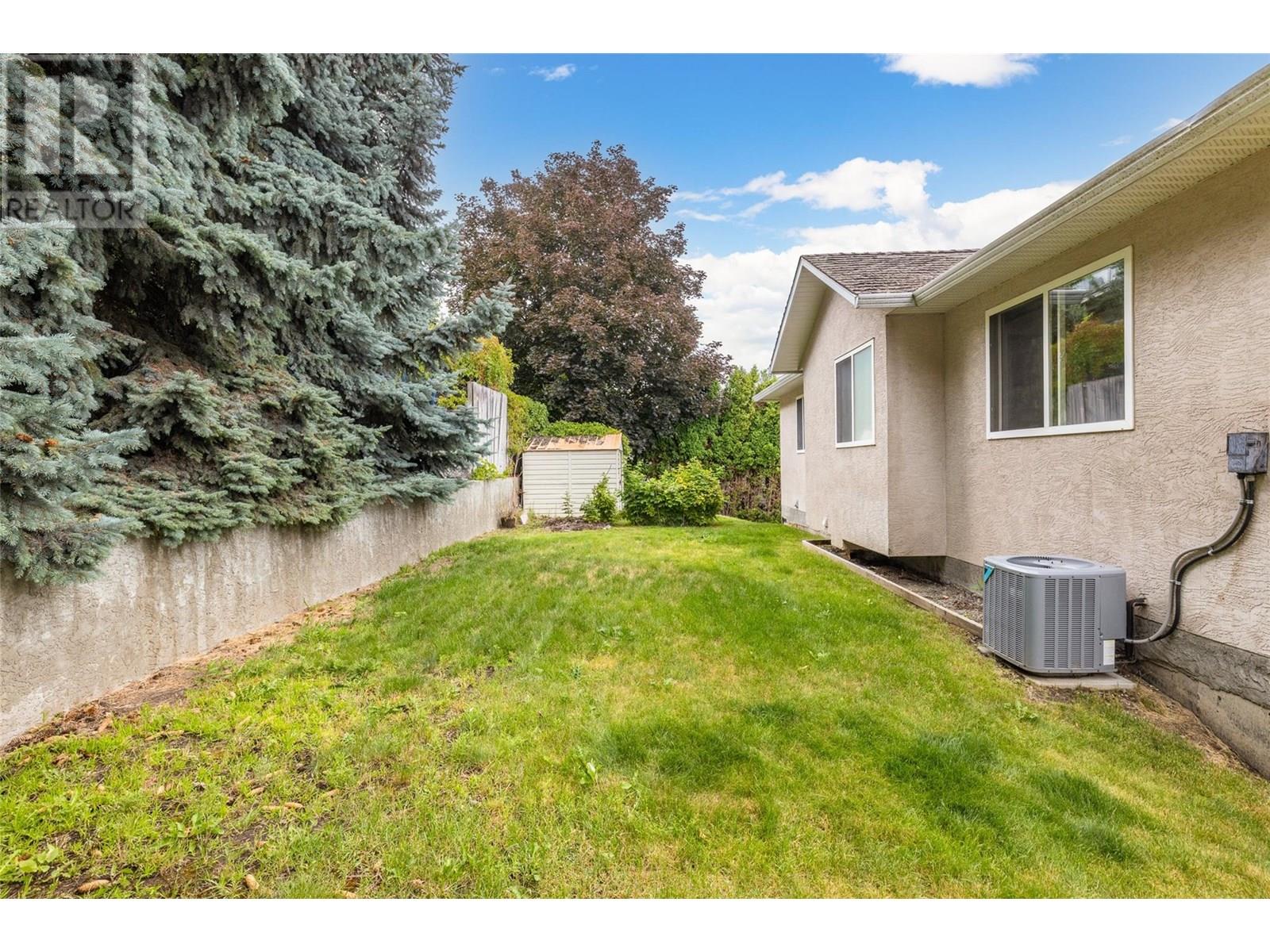  2090 Shamrock Drive, West Kelowna