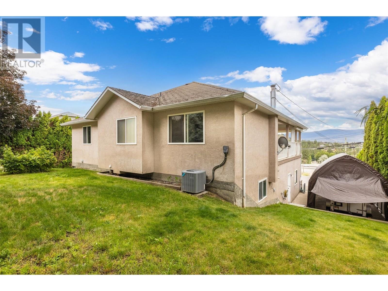  2090 Shamrock Drive, West Kelowna