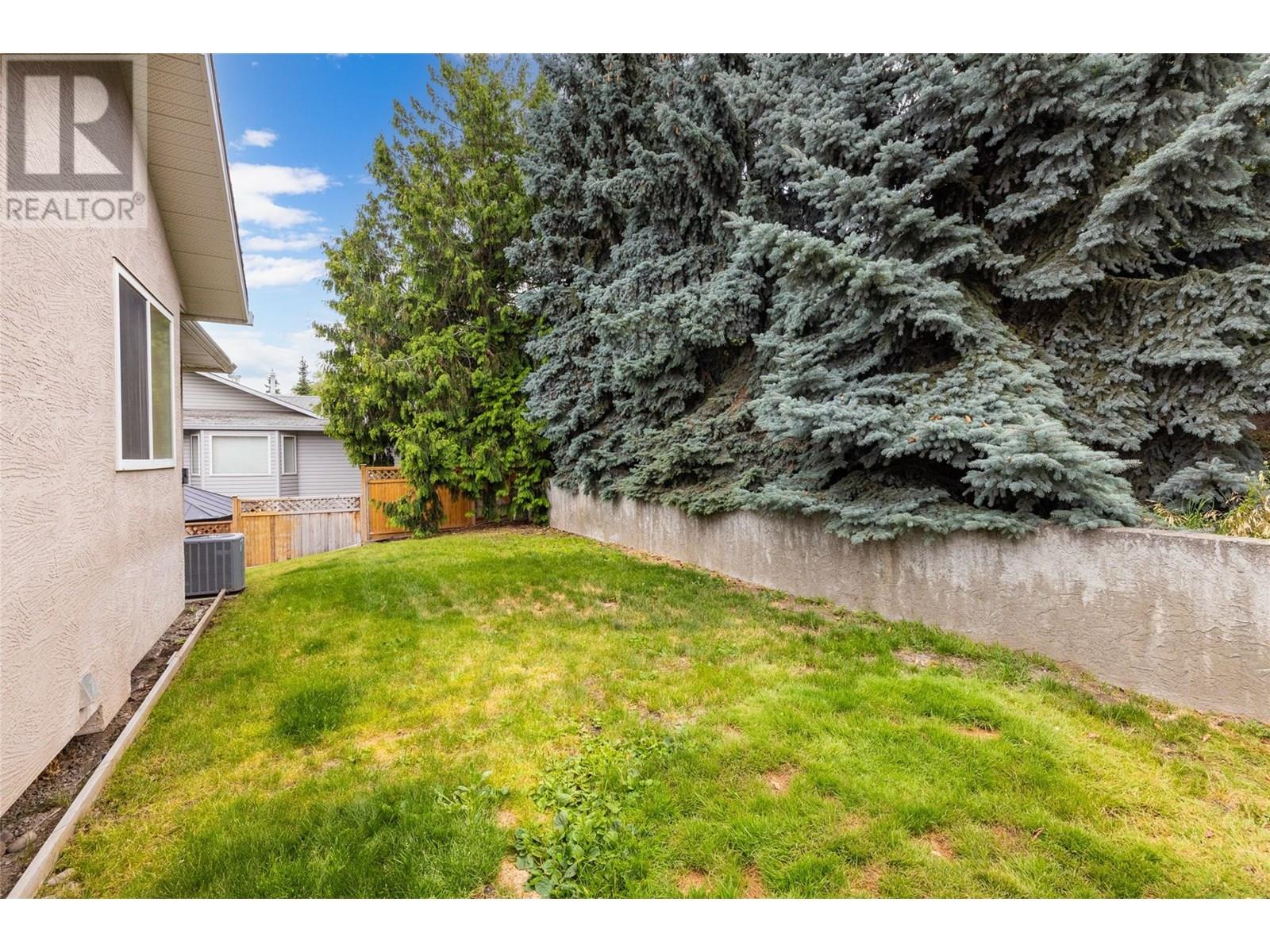  2090 Shamrock Drive, West Kelowna