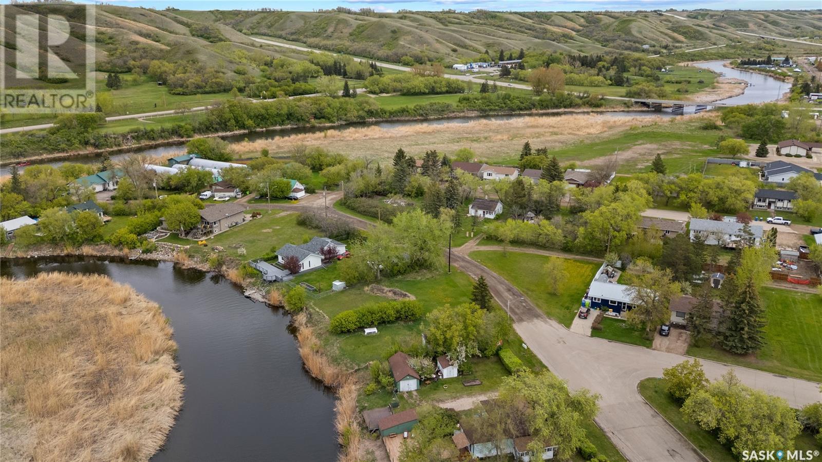 Photo 3 of 430 Riverside Road, Fort Quappelle SK