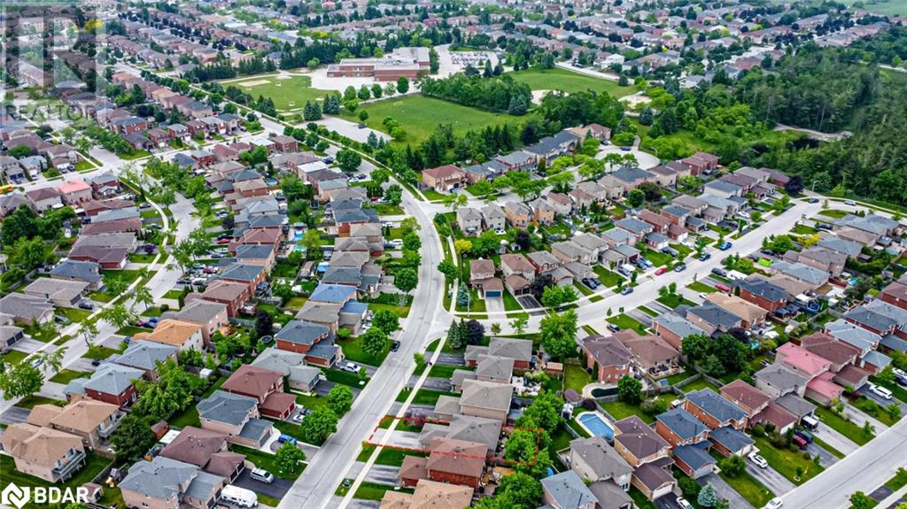 Photo 20 of 76 Holly Meadow Road, Barrie ON