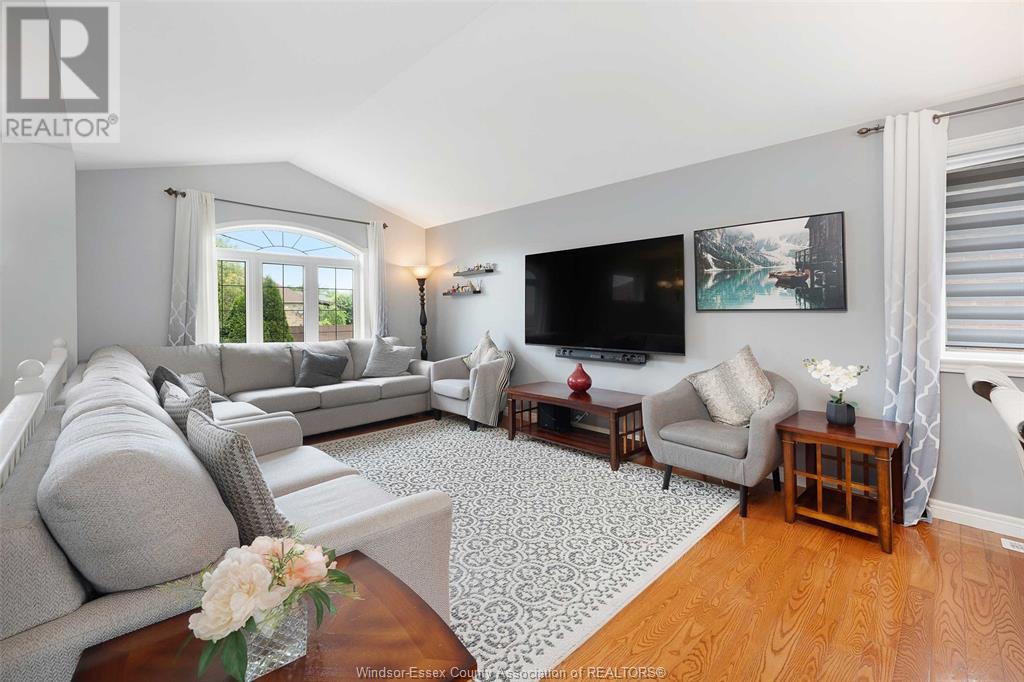 Photo 17 of 4340 Sixth Concession Road, Windsor ON
