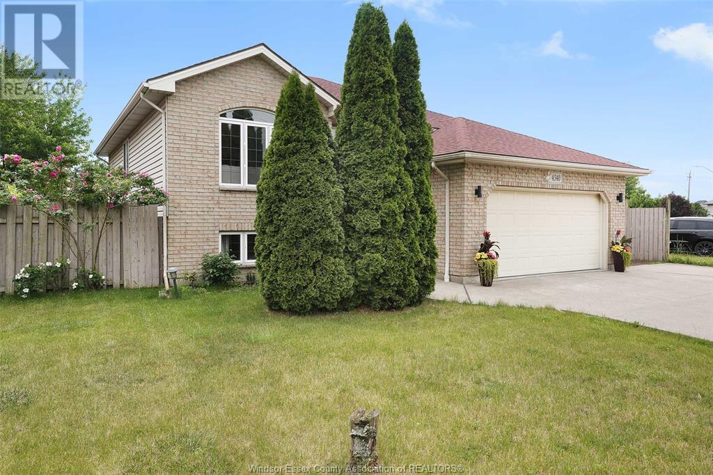 Photo 4 of 4340 Sixth Concession Road, Windsor ON