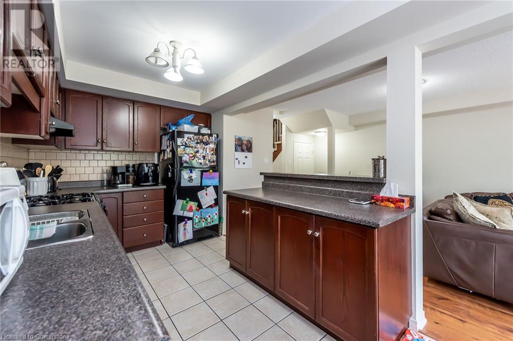 Photo 13 of 34 Elderberry Avenue, Grimsby ON