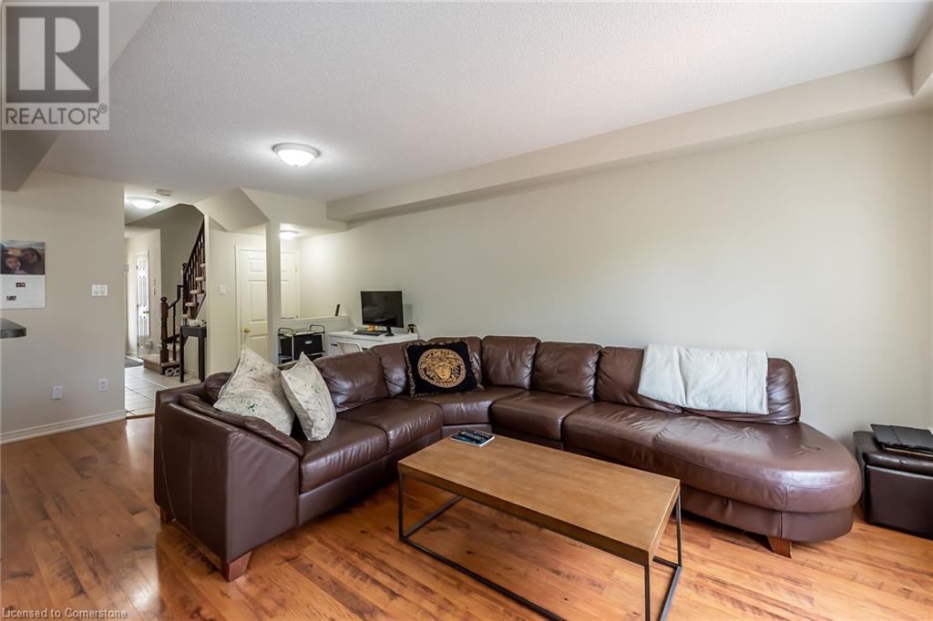 Photo 18 of 34 Elderberry Avenue, Grimsby ON