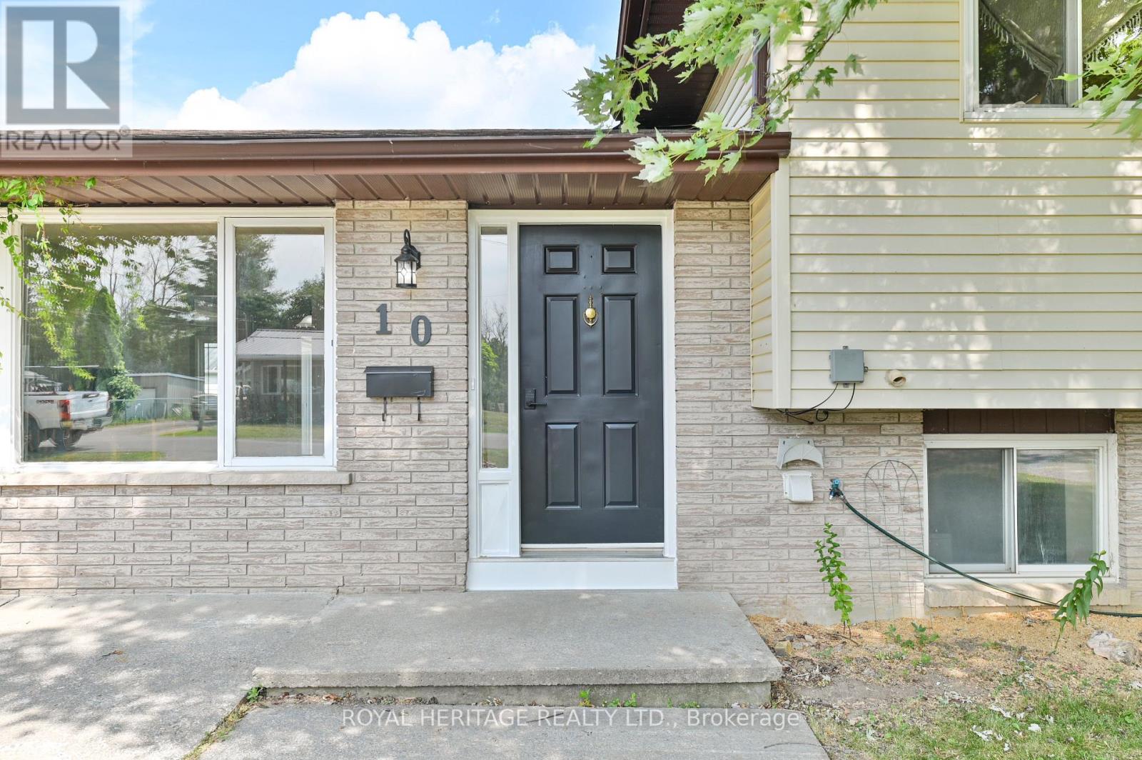Photo 38 of 10 Reid Street, Greater Napanee ON