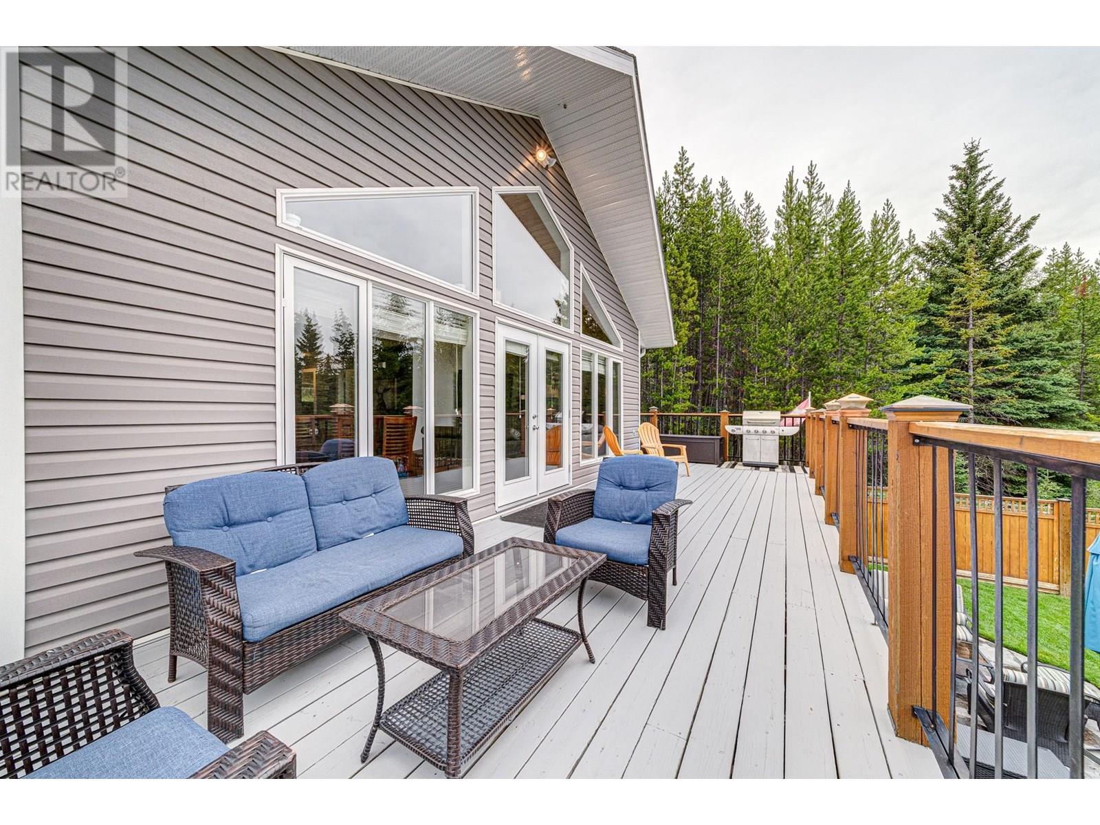 Photo 19 of 48 Darby Crescent, Elkford BC