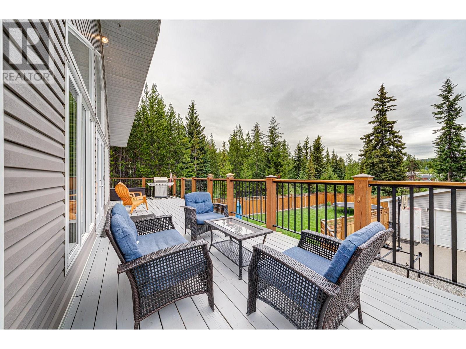 Photo 20 of 48 Darby Crescent, Elkford BC