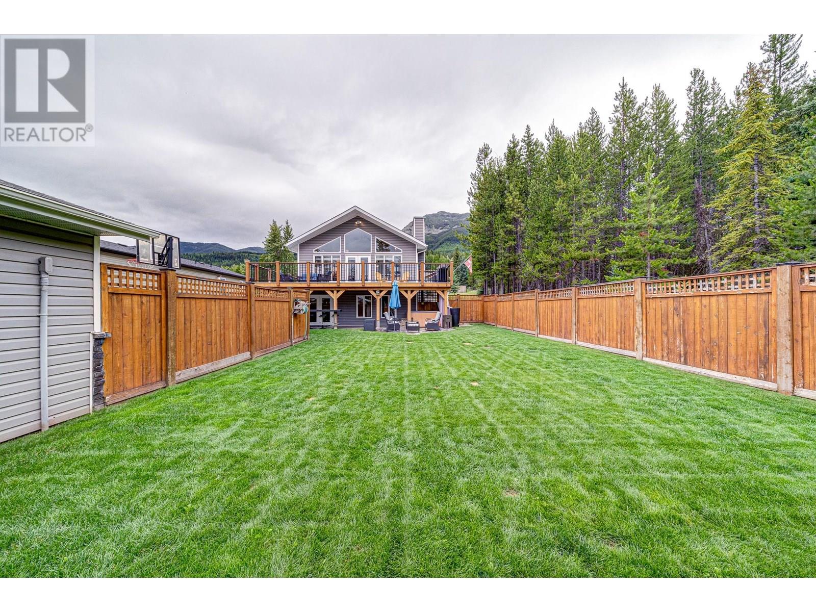 Photo 54 of 48 Darby Crescent, Elkford BC