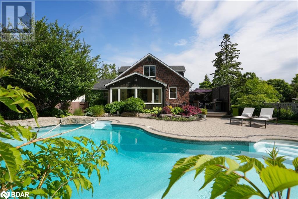 Photo 41 of 36 Dalton Street, Barrie ON