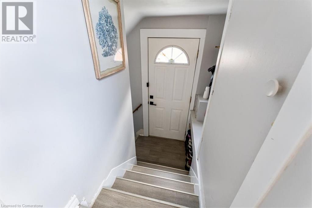 Photo 25 of 231 Vine Street, St Catharines ON
