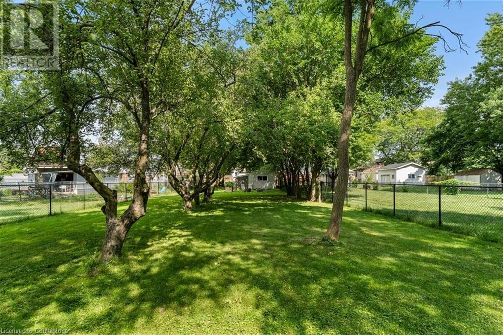 Photo 37 of 231 Vine Street, St Catharines ON