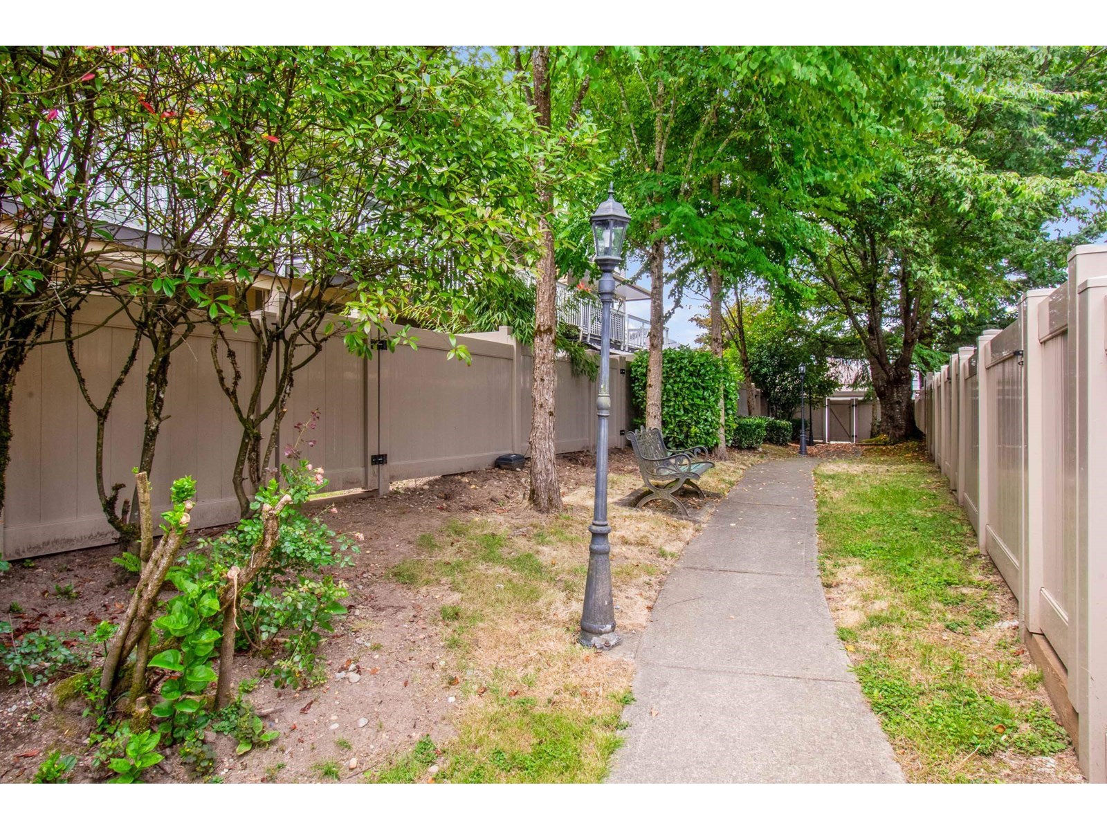 Photo 3 of 34 8778 159 Street, Surrey BC
