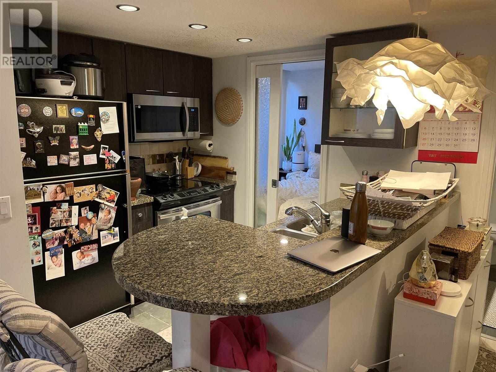 Photo 8 of 891 Helmcken Street, Vancouver BC