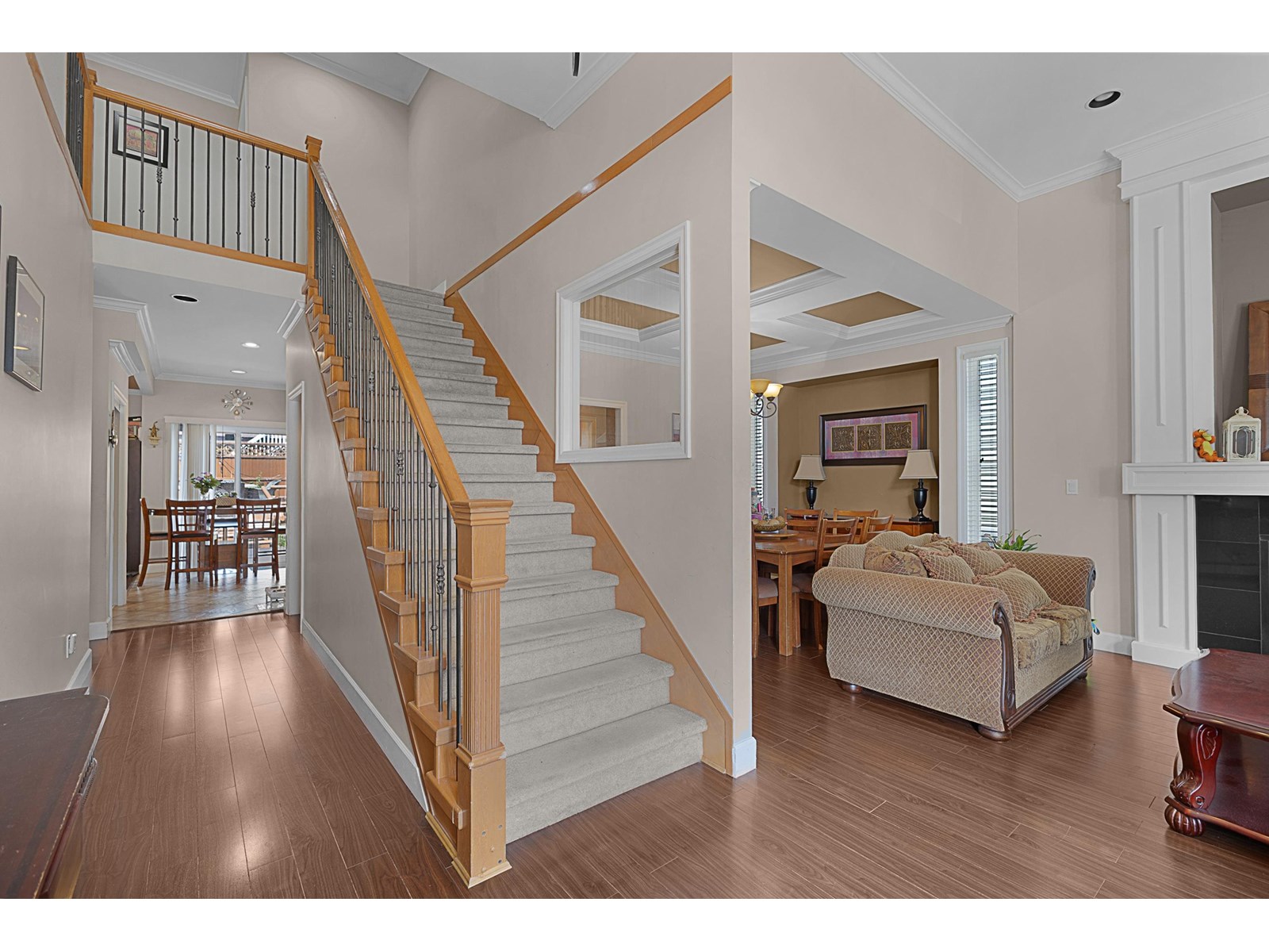 Photo 4 of 14781 67 A Avenue, Surrey BC