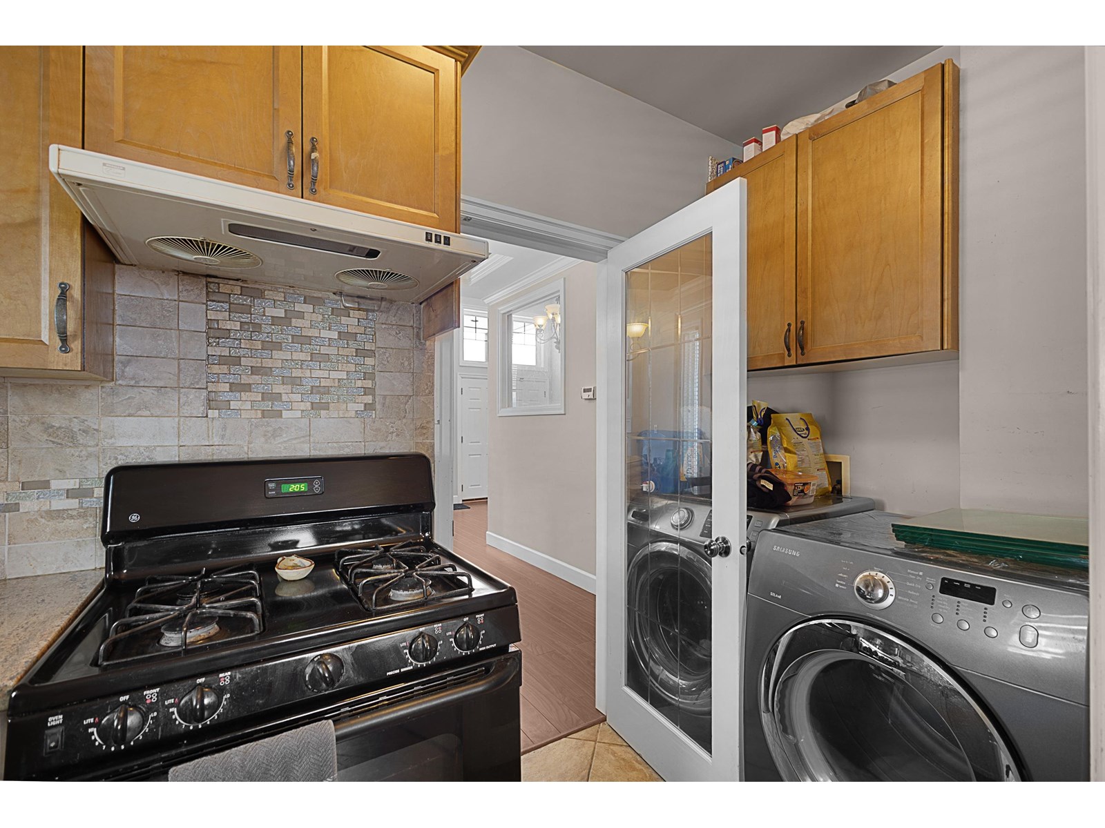Photo 8 of 14781 67 A Avenue, Surrey BC