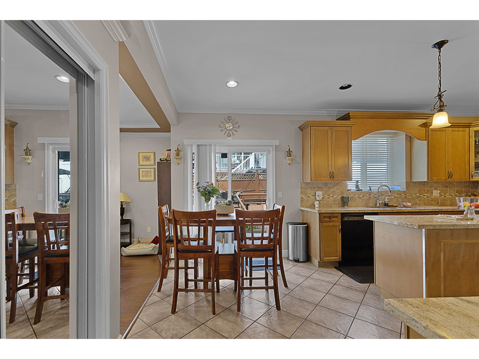 Photo 12 of 14781 67 A Avenue, Surrey BC