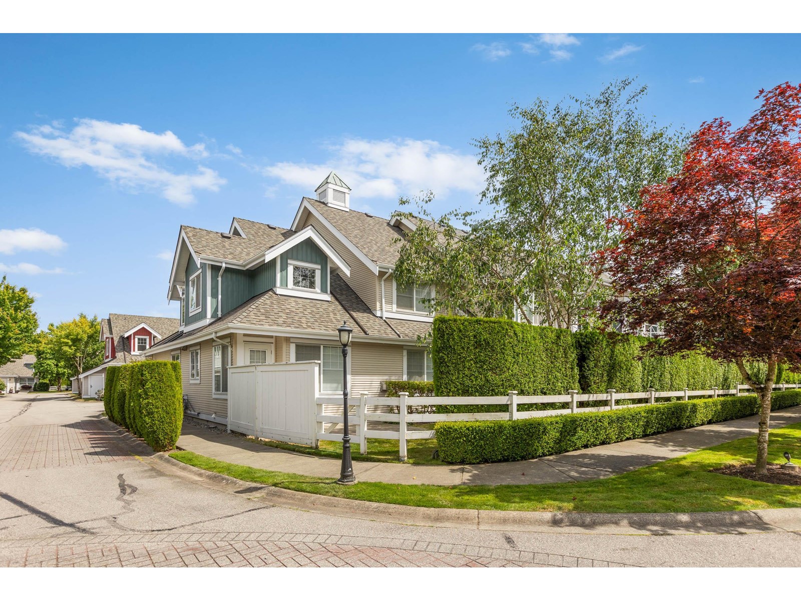 Photo 2 of 63 16995 64 Avenue, Surrey BC