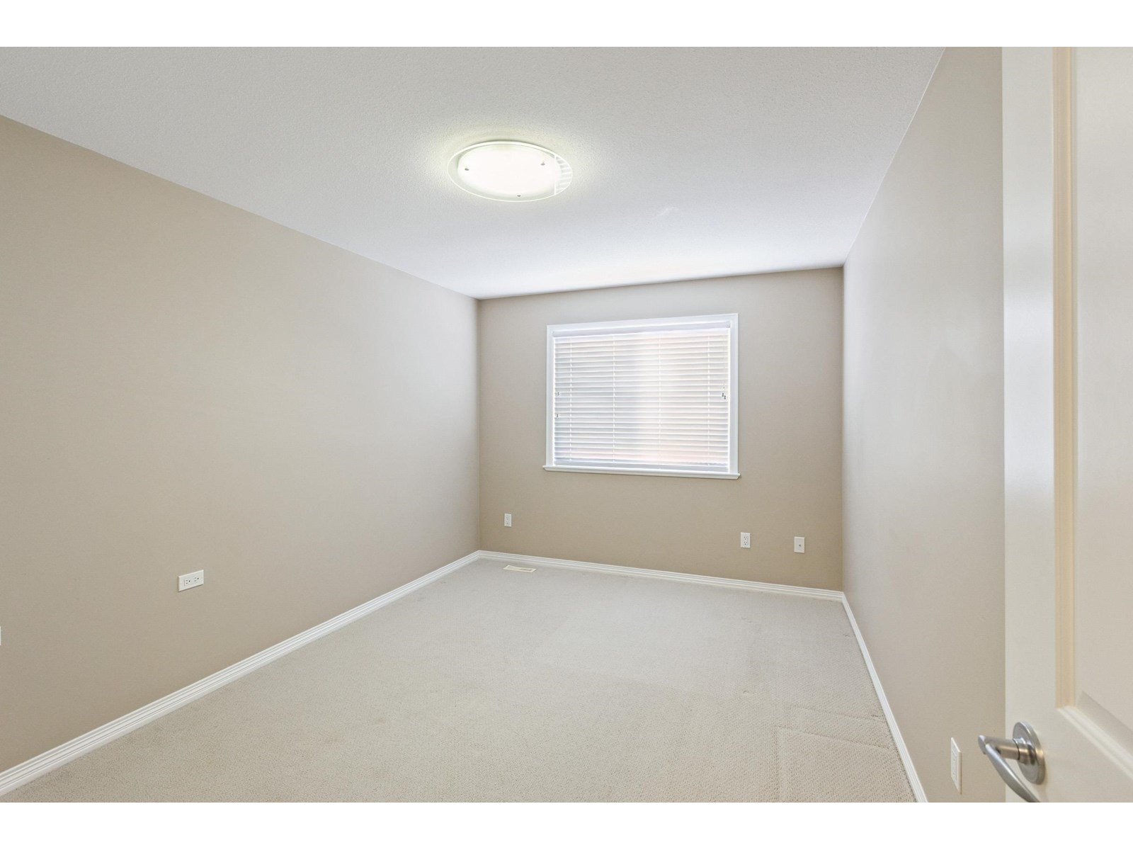 Photo 17 of 63 16995 64 Avenue, Surrey BC