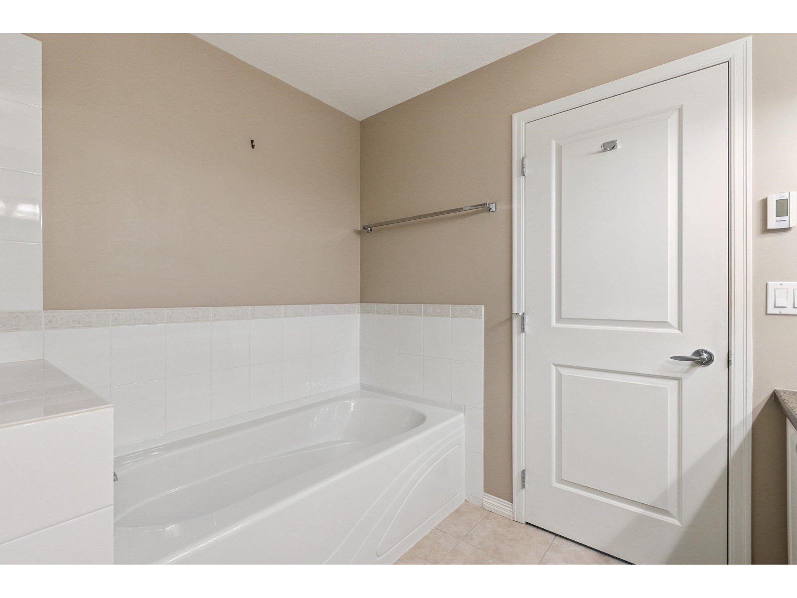 Photo 13 of 63 16995 64 Avenue, Surrey BC