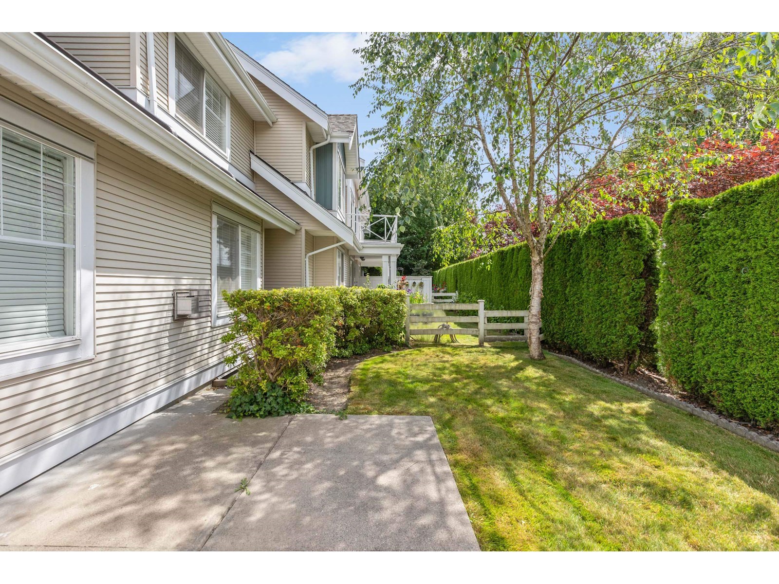 Photo 28 of 63 16995 64 Avenue, Surrey BC