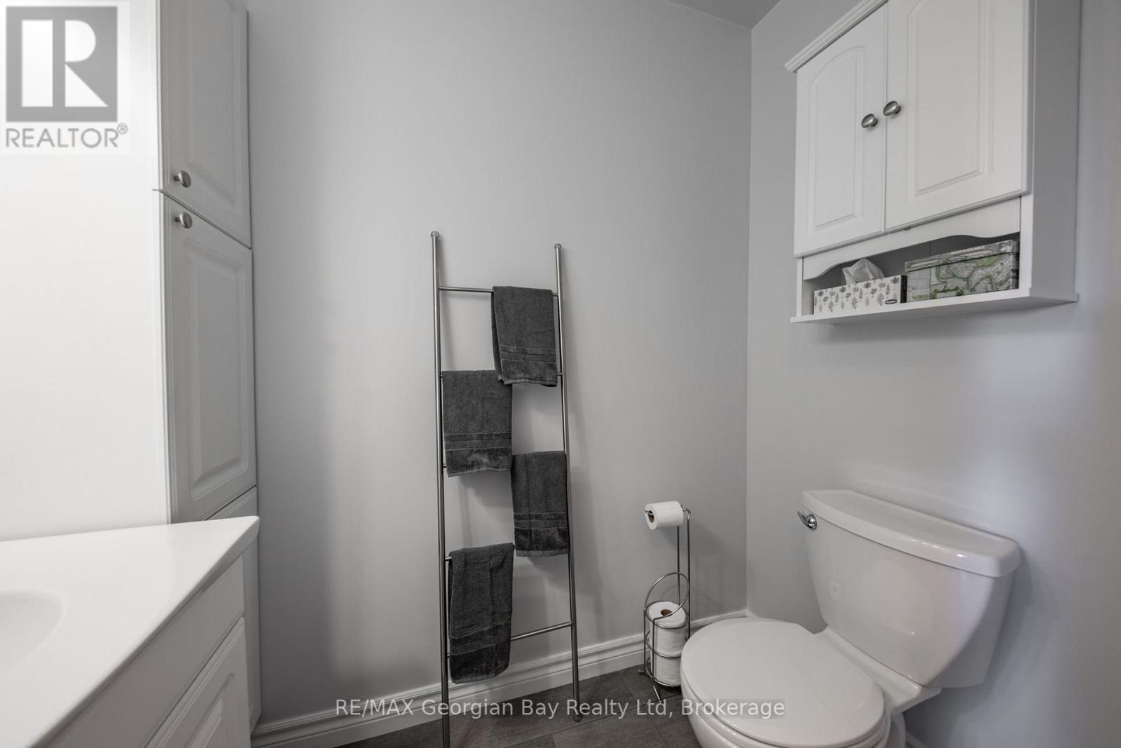 Photo 2 of 160 Griffin Street, Midland ON