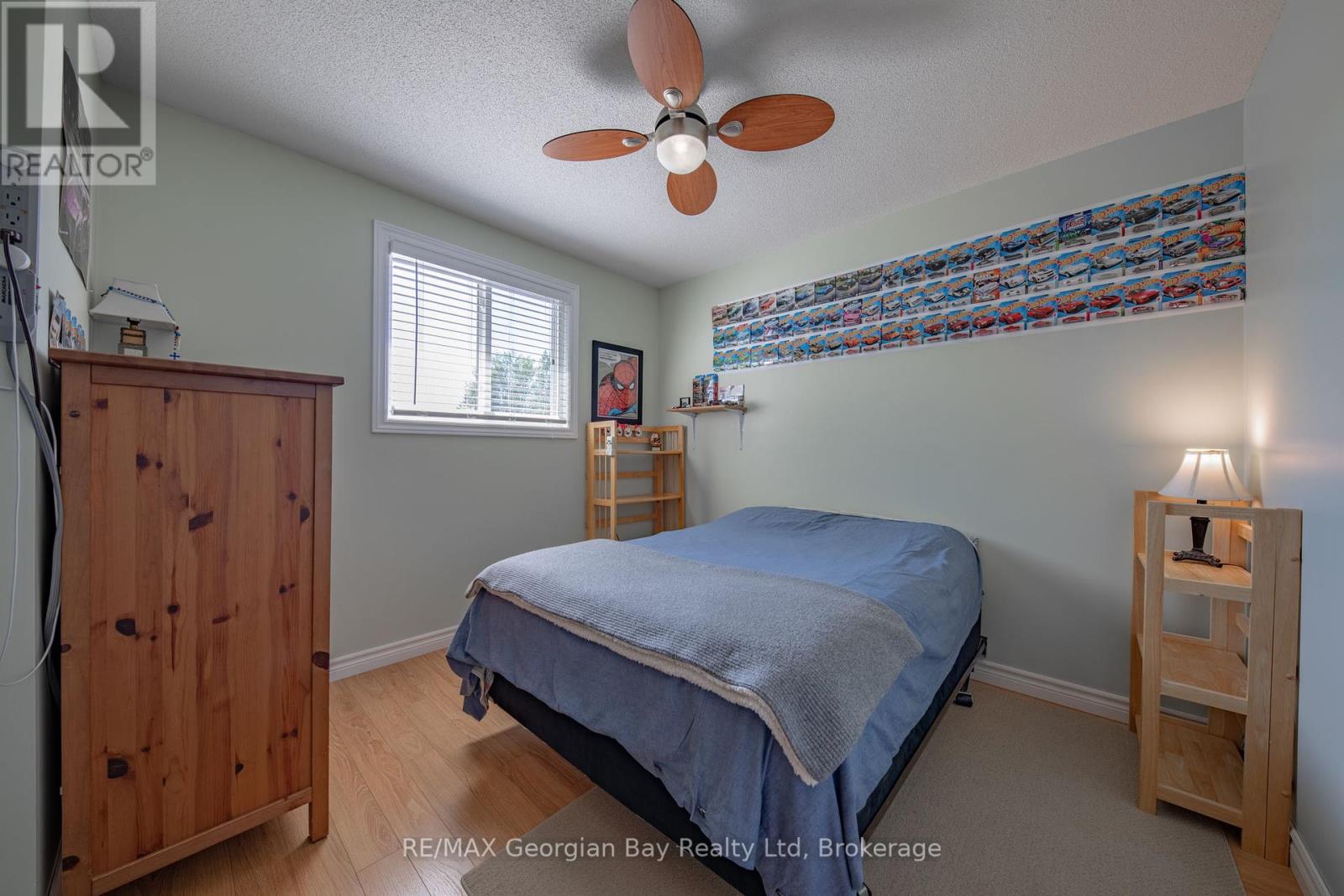 Photo 24 of 160 Griffin Street, Midland ON