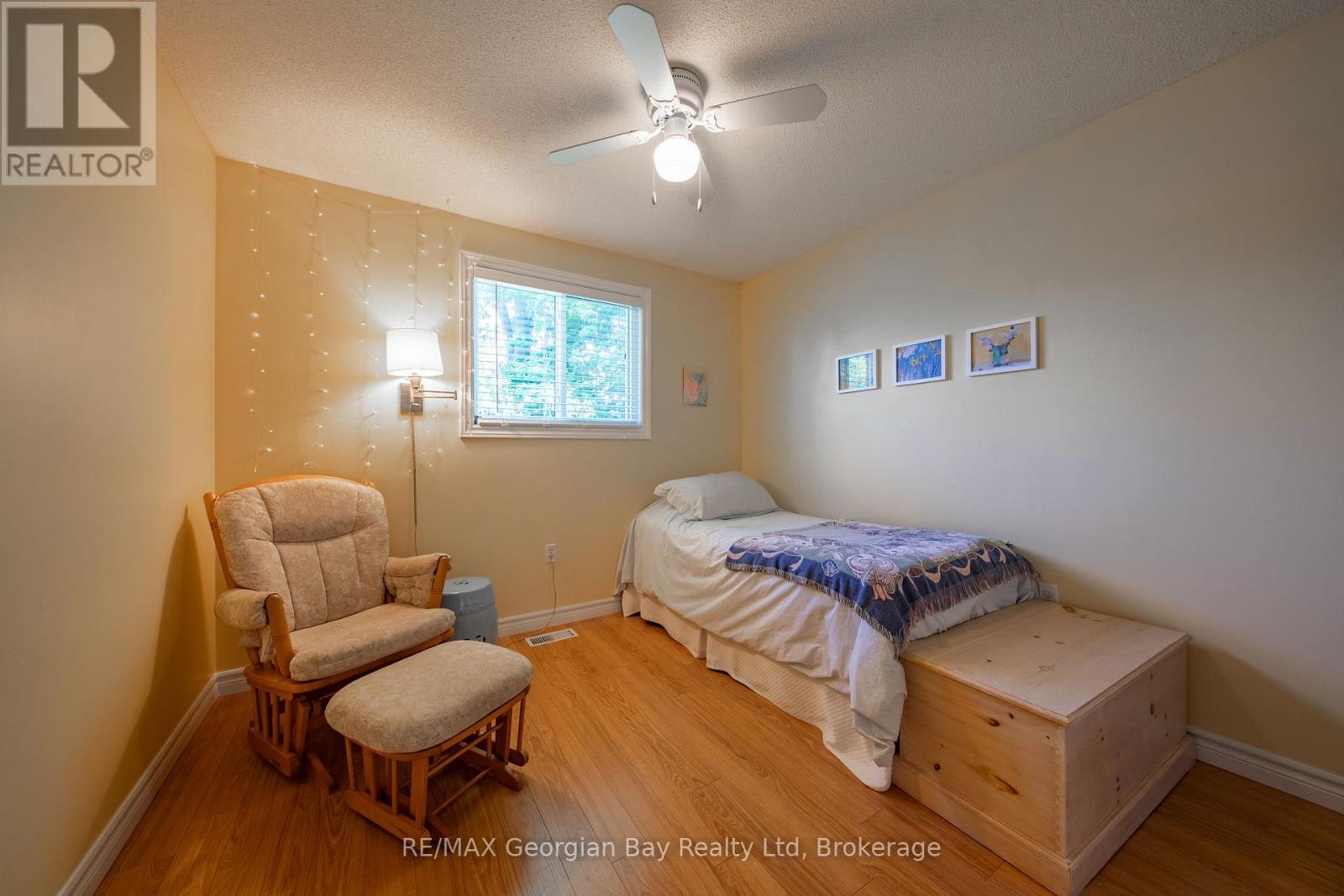 Photo 1 of 160 Griffin Street, Midland ON