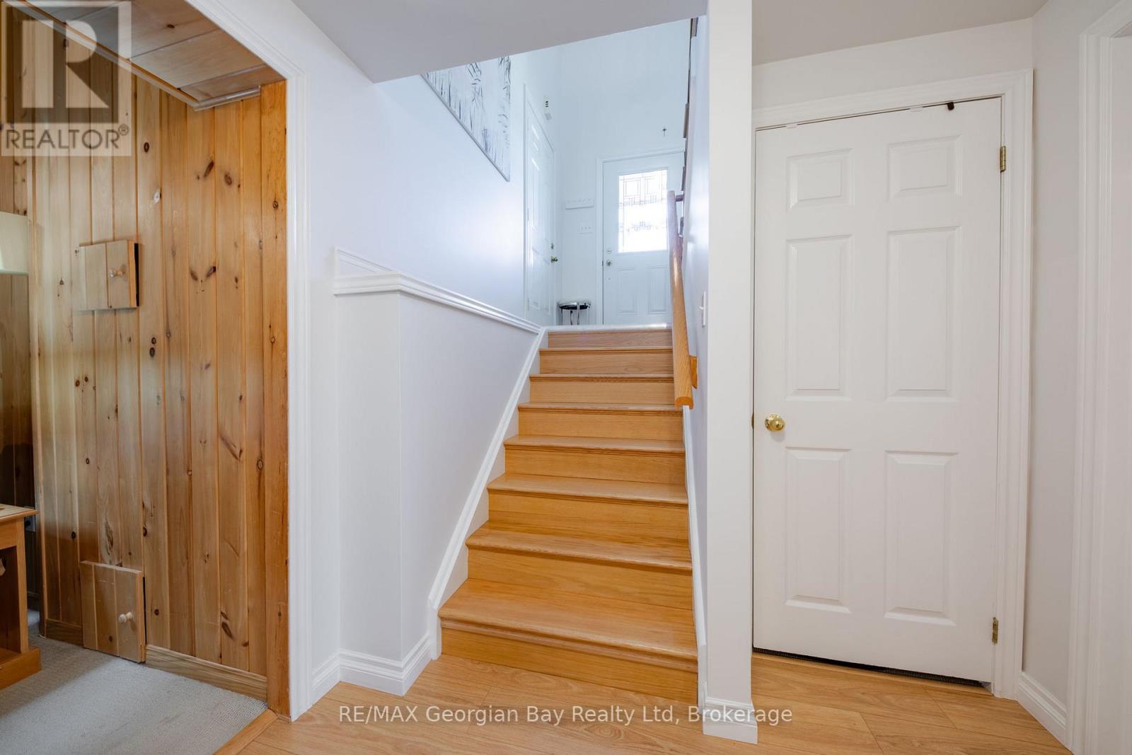 Photo 28 of 160 Griffin Street, Midland ON